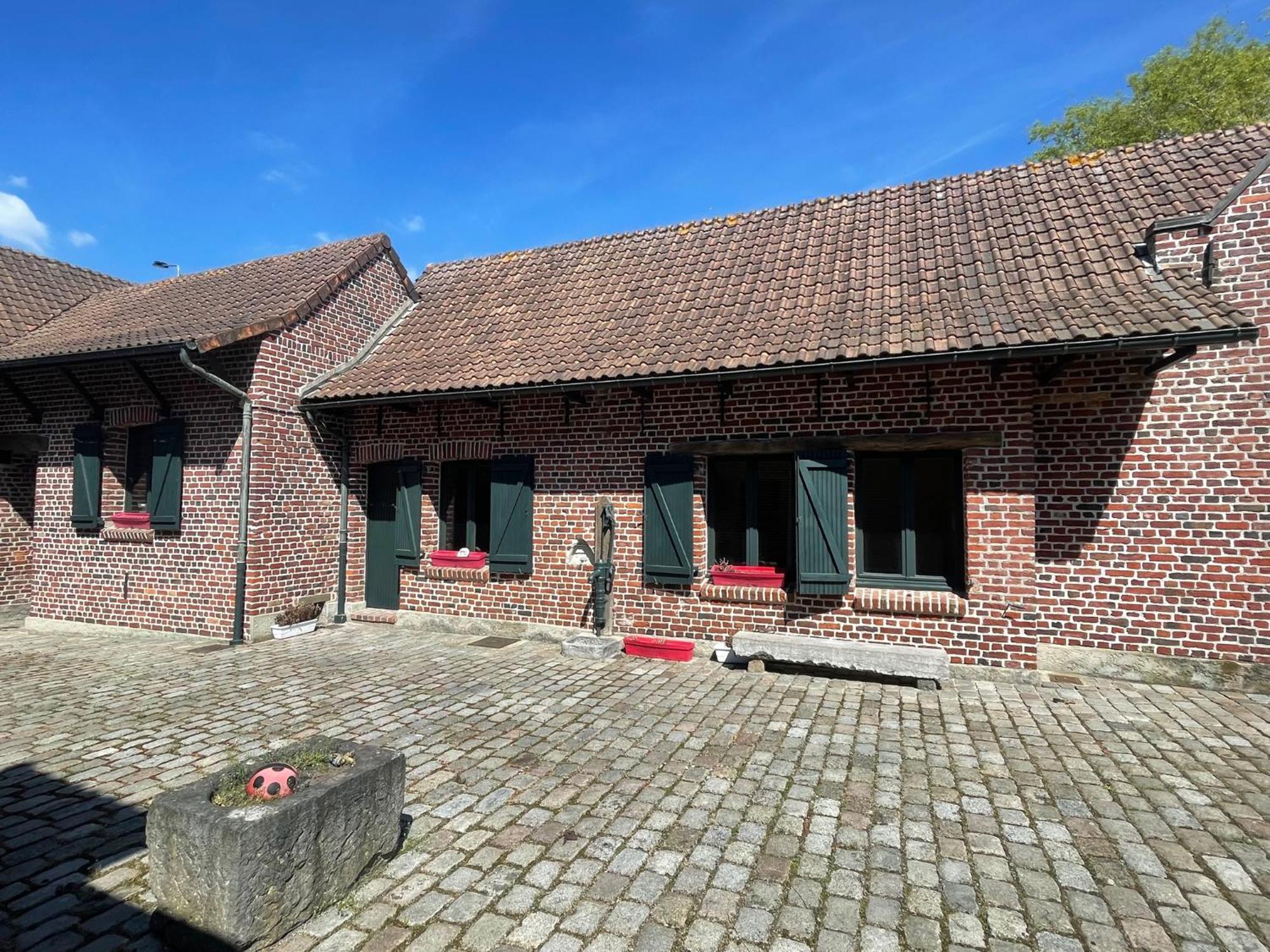 Gite A La Ferme, T2 Weppes Perenchies Exterior photo